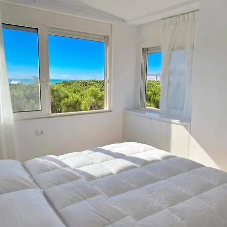 Sea Breeze With Balcony